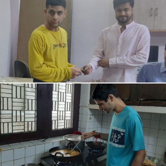 डर  मुझे  भी लगा  फासला देखकर, पर में बढ़ता गया रास्ता देखकर खुद व  खुद मेरे नज़दीक आती गयी, मेरी मंजिल मेरा हौसला देखकर 