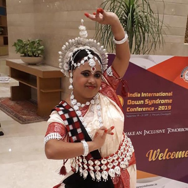 rakhi rakhi